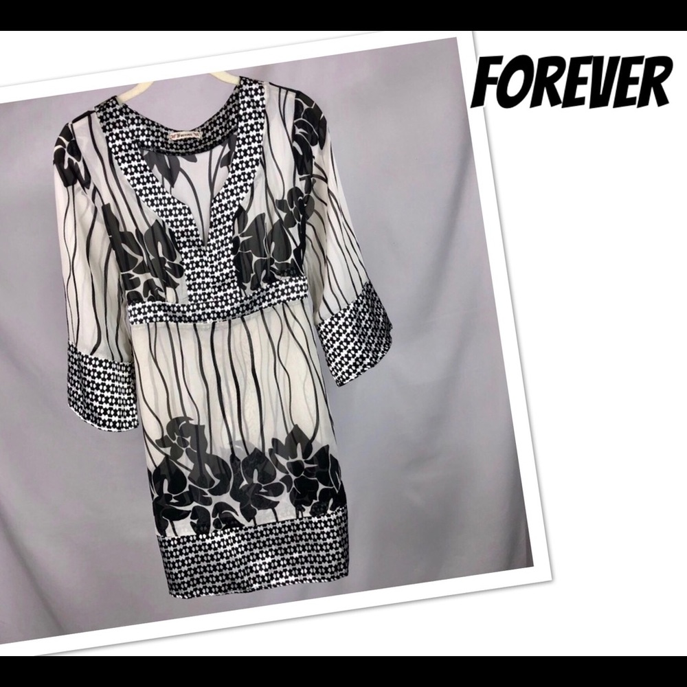NWOT FOREVER BACK TIE PATTERNED BLOUSE! NEW! - Picture 4 of 8